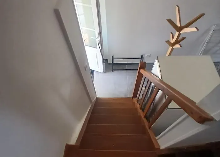 Apartment Mbine Senghore *